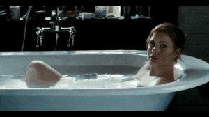 Amy Adams – Bathtub Play!