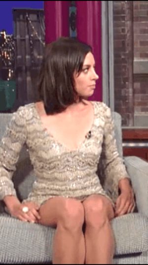 Aubrey Plaza upskirt