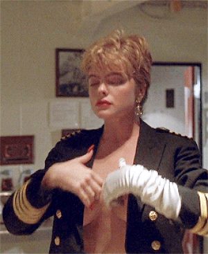 Erika Eleniak