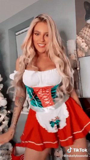 kellybsworld – bouncing boobs in Christmas dress