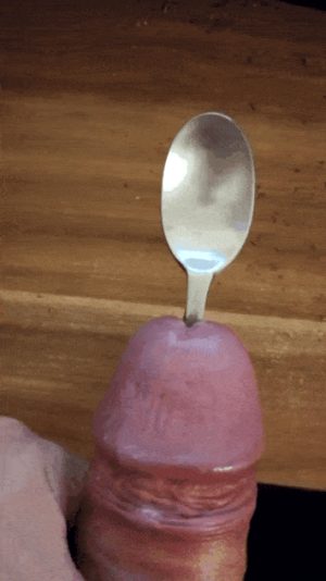 Sounding cum on spoon